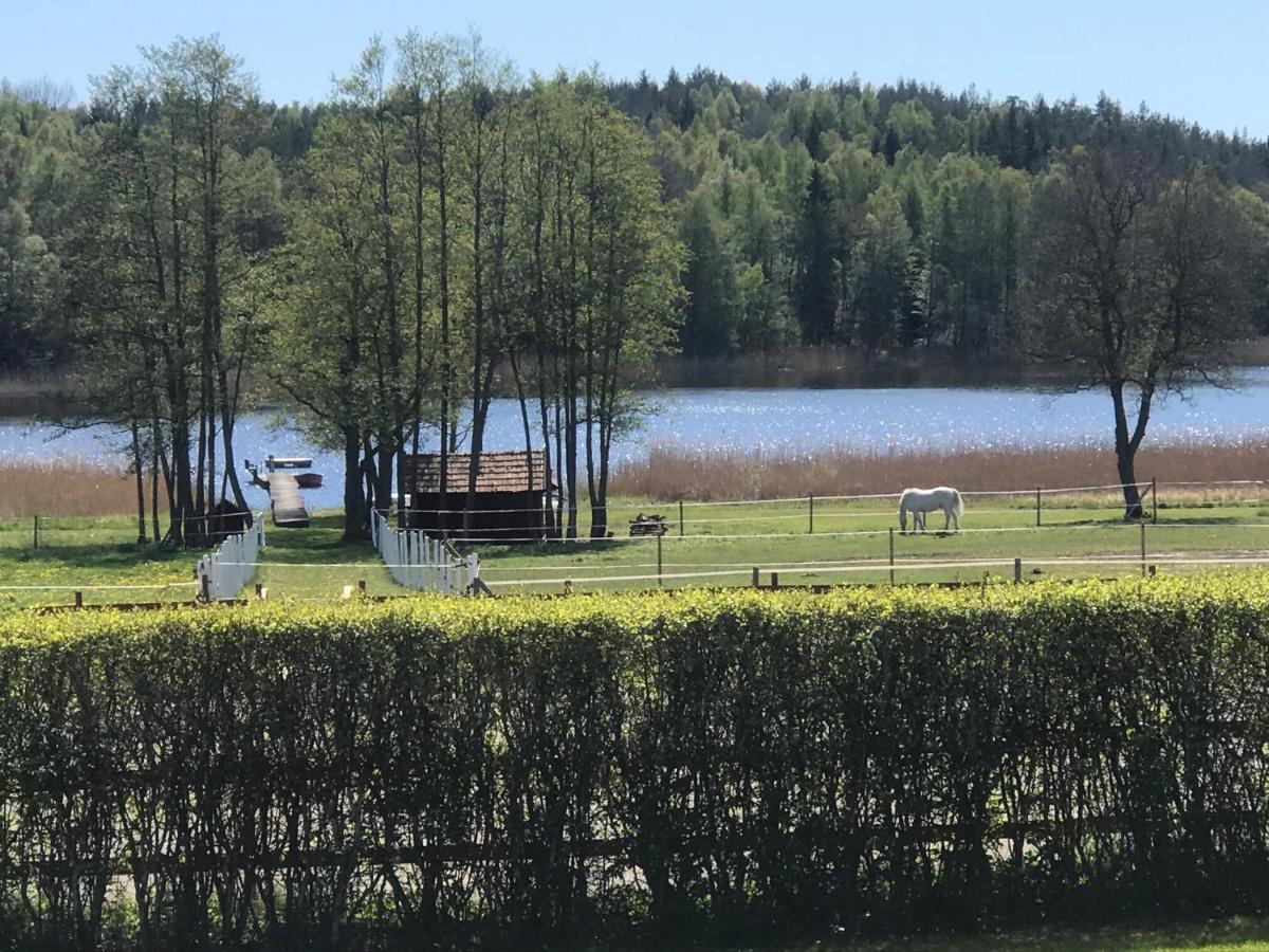 Nice Holiday House At Horse Farm With Lake And Sauna Holo  Exterior foto